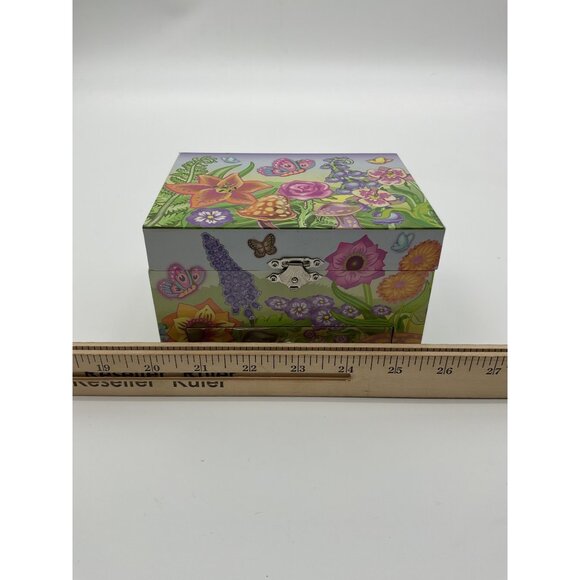 Flower & Butterfly Music Jewelry Box With Ballerina and Accessories - Picture 4 of 10